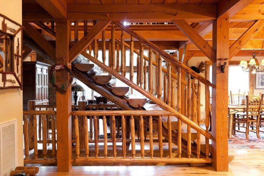 Træ trapper til anden sal, foto muligheder