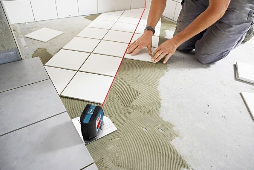 Hvordan man laver fliser på gulvet: måder at lægge og teknologiske funktioner på
