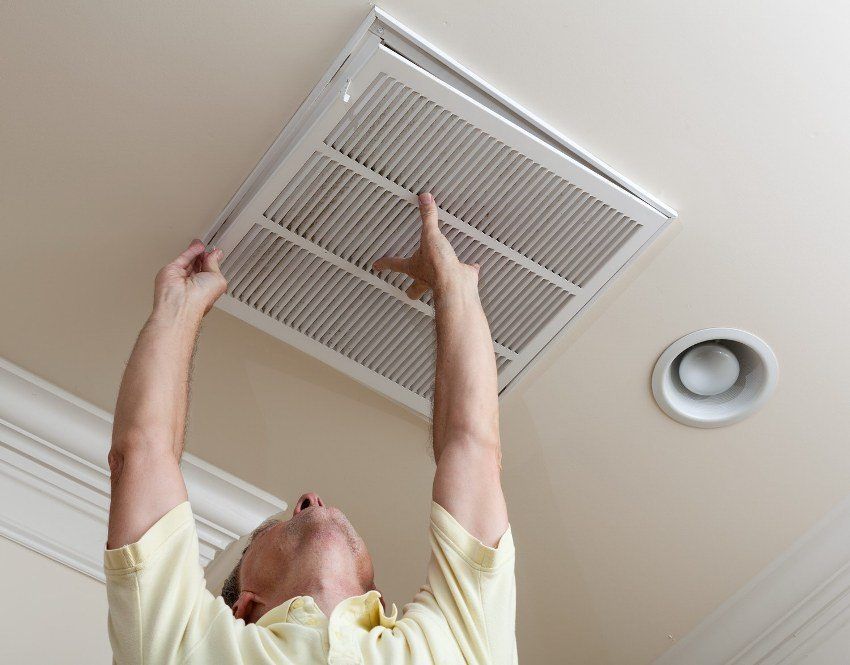 Sådan opretter du et ventilationssystem i et privat hus med egne hænder