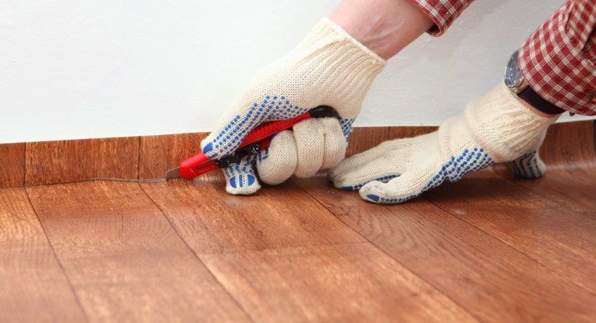 Hvordan man lægger linoleum: reglerne for at skære og lægge gulve