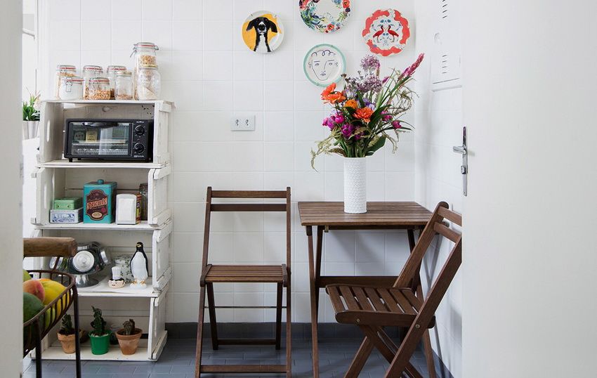 Lille køkkenbord til et lille køkken: effektiv pladsoptimering