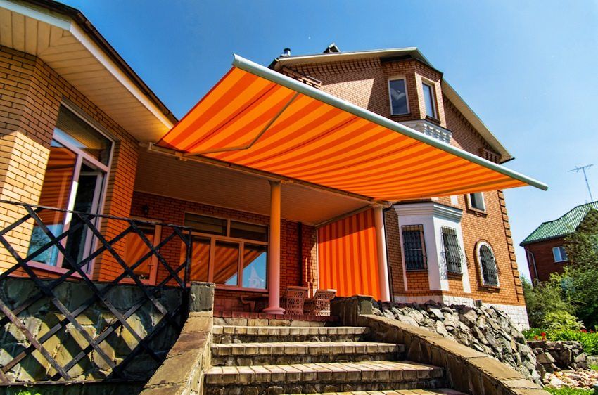 Skure og markiser til terrassen og verandaen: En elegant boligindretning