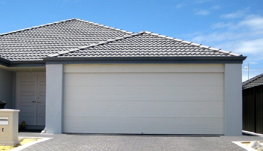 Garage hoveddøre: dimensioner, priser og funktioner