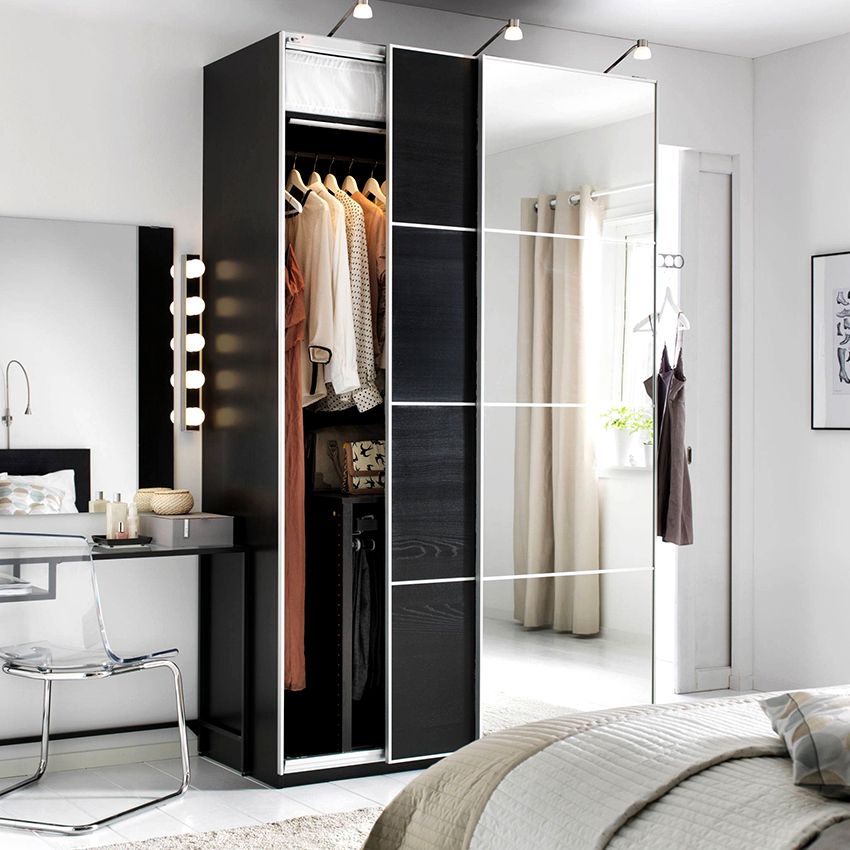 Garderobe i soveværelset: Et billede af forskellige varianter af designet
