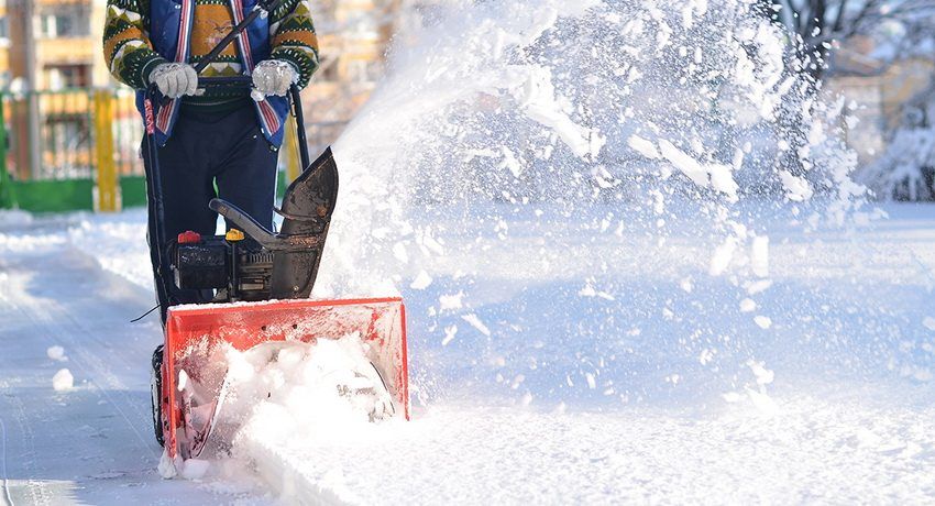 Snow removal udstyr til hytter og huse: Et overblik over de bedste producenter