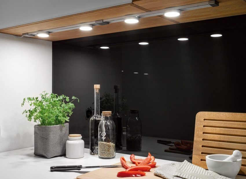 LED lamper til indendørs belysning: overhead og forsænket