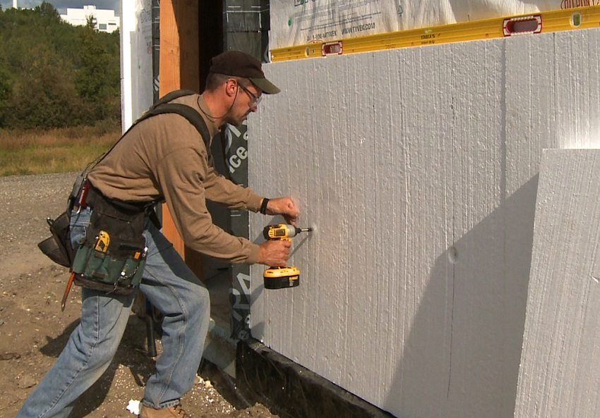 Vejrtrækning af væggene udenfor med styrofoam DIY, video