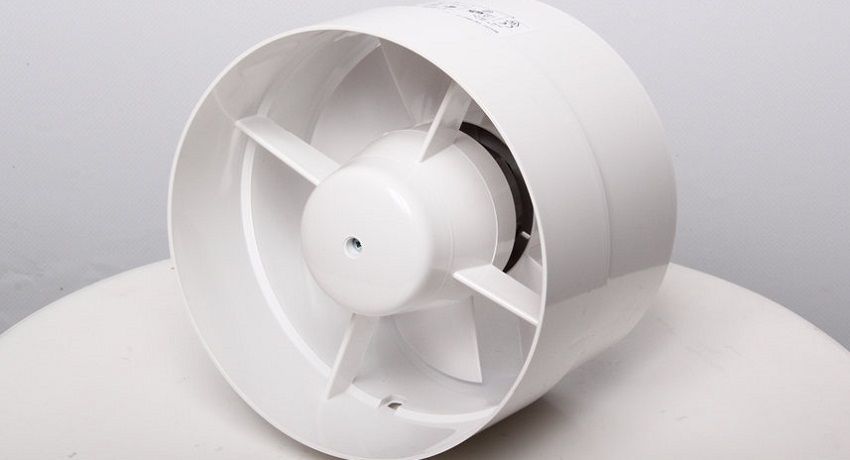 Ventilatorer til udstødningskanalen lydløs: typer, funktioner og installation
